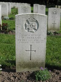 Etaples Military Cemetery - Holland, William John