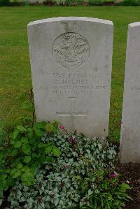Etaples Military Cemetery - Holmes, John