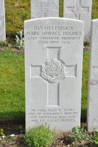 Etaples Military Cemetery - Holmes, Mark Horace Hull
