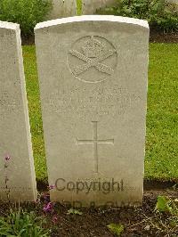 Etaples Military Cemetery - Homan, George Harold