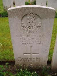 Etaples Military Cemetery - Homans, E J