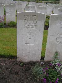 Etaples Military Cemetery - Homer, David