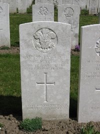 Etaples Military Cemetery - Hopper, C