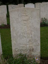 Etaples Military Cemetery - Hore, Joseph