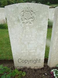 Etaples Military Cemetery - Horobin, John