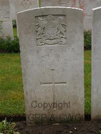 Etaples Military Cemetery - Horrocks, J