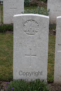 Etaples Military Cemetery - How, Donald Reginald