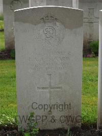 Etaples Military Cemetery - Howard, Percy Alfred John