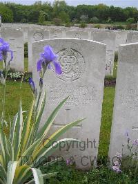 Etaples Military Cemetery - Howarth, George