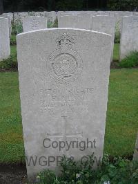 Etaples Military Cemetery - Hoyland, J