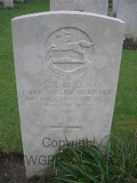 Etaples Military Cemetery - Hubbard, John Joseph
