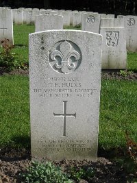 Etaples Military Cemetery - Hulks, Thomas Henry