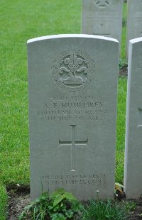Etaples Military Cemetery - Humphrey, Arthur Frederick