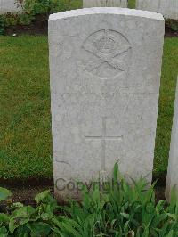 Etaples Military Cemetery - Humphrey, Thomas William Henry
