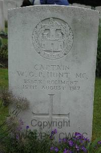Etaples Military Cemetery - Hunt, William George Philip