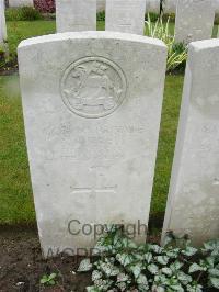 Etaples Military Cemetery - Hurrell, A