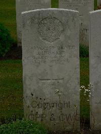 Etaples Military Cemetery - Husband, J