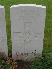Etaples Military Cemetery - Hutchison, James Spiers