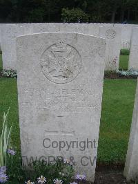 Etaples Military Cemetery - Huxtable, G R