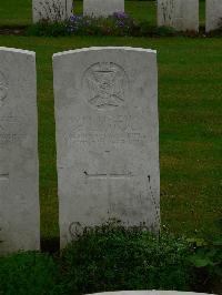 Etaples Military Cemetery - Hyde, Oswald Charles Bird