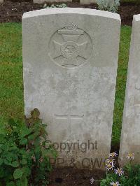 Etaples Military Cemetery - Irvine, Joseph