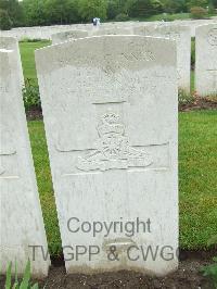 Etaples Military Cemetery - Irving, George Braithwaite