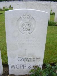 Etaples Military Cemetery - Isherwood, Frederick John