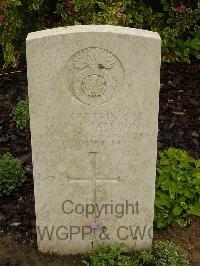 Etaples Military Cemetery - Jackson, Dudley William Gerald