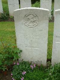 Etaples Military Cemetery - James, F M