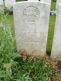 Etaples Military Cemetery - Jarvis, Ophir Alfred