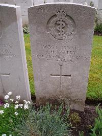 Etaples Military Cemetery - Jeffery, R H