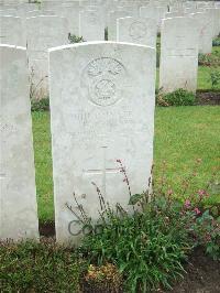 Etaples Military Cemetery - Jenkins, J