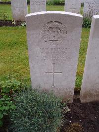 Etaples Military Cemetery - Jervis, George Henry