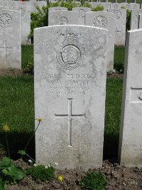Etaples Military Cemetery - Jewitt, R W