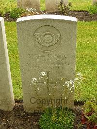 Etaples Military Cemetery - Johnson, Albert Fletcher