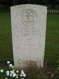 Etaples Military Cemetery - Johnson, Laurence Hewson