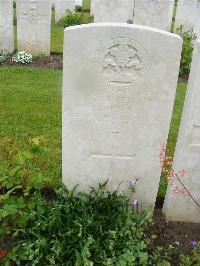 Etaples Military Cemetery - Johnson, R