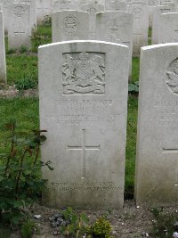 Etaples Military Cemetery - Johnson, Thomas