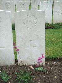 Etaples Military Cemetery - Johnston, James Kesson