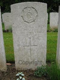 Etaples Military Cemetery - Johnston, J