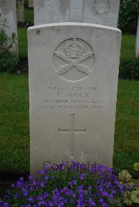 Etaples Military Cemetery - Jones, E