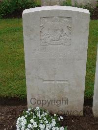 Etaples Military Cemetery - Jones, I