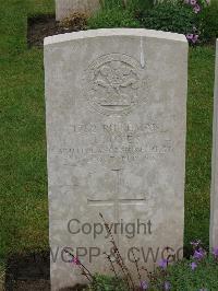 Etaples Military Cemetery - Jones, J