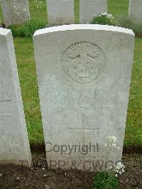 Etaples Military Cemetery - Jones, J