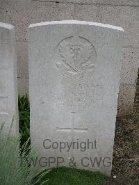 Etaples Military Cemetery - Jones, J H