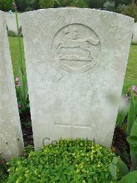 Etaples Military Cemetery - Jones, John Thomas