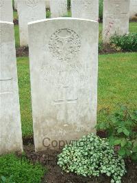 Etaples Military Cemetery - Jones, Robert