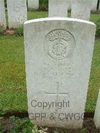 Etaples Military Cemetery - Jones, Walter Alan