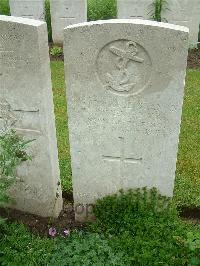 Etaples Military Cemetery - Jones, Walter