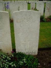 Etaples Military Cemetery - Kay, J